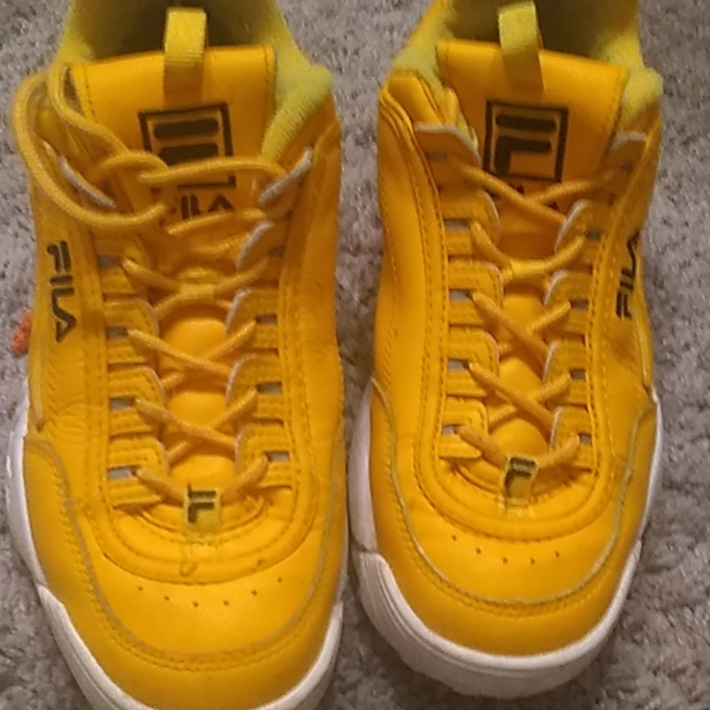 Yellow Filas